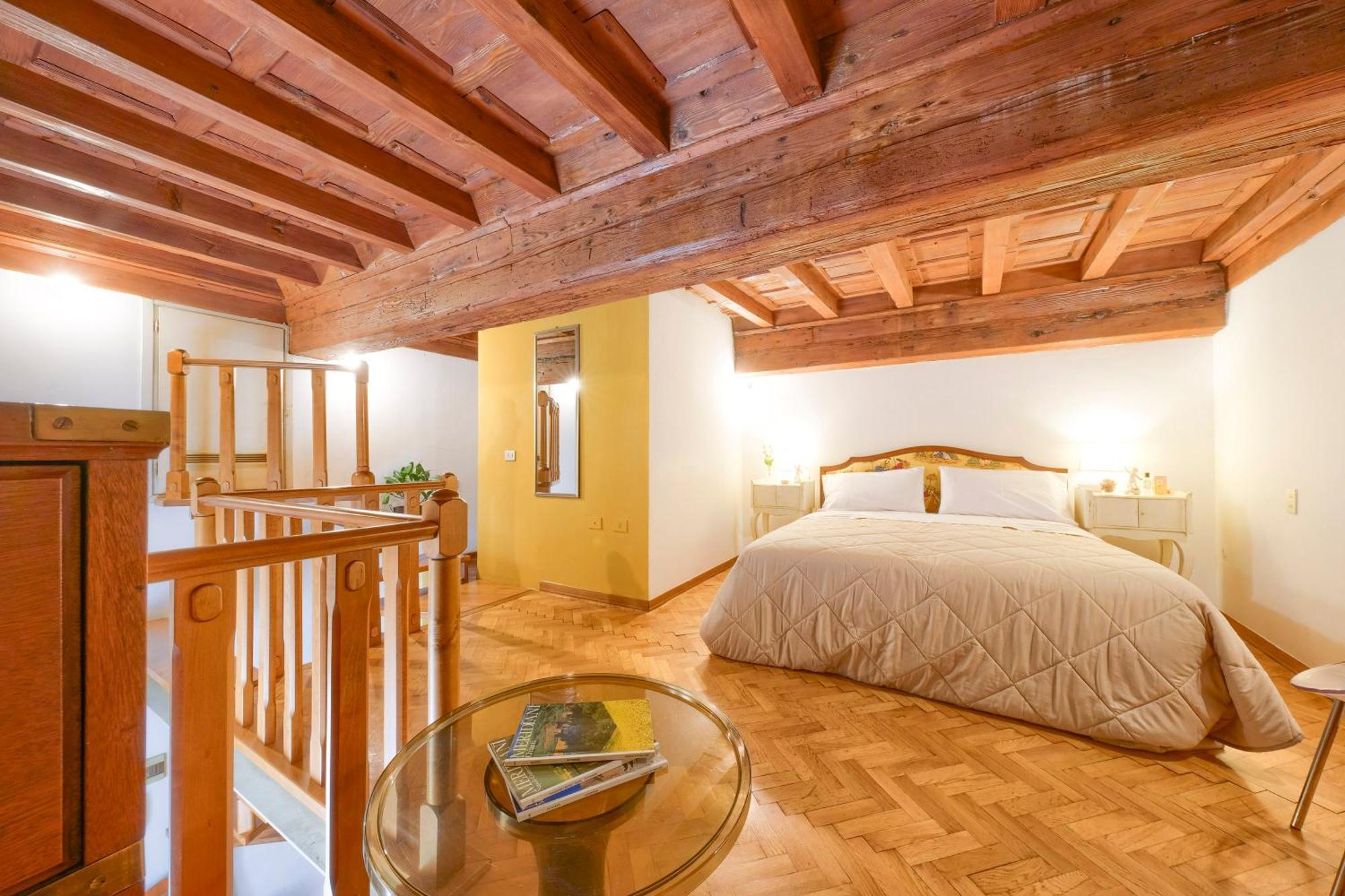 La Casa Di Dante Alighieri Apartamento Florença Exterior foto