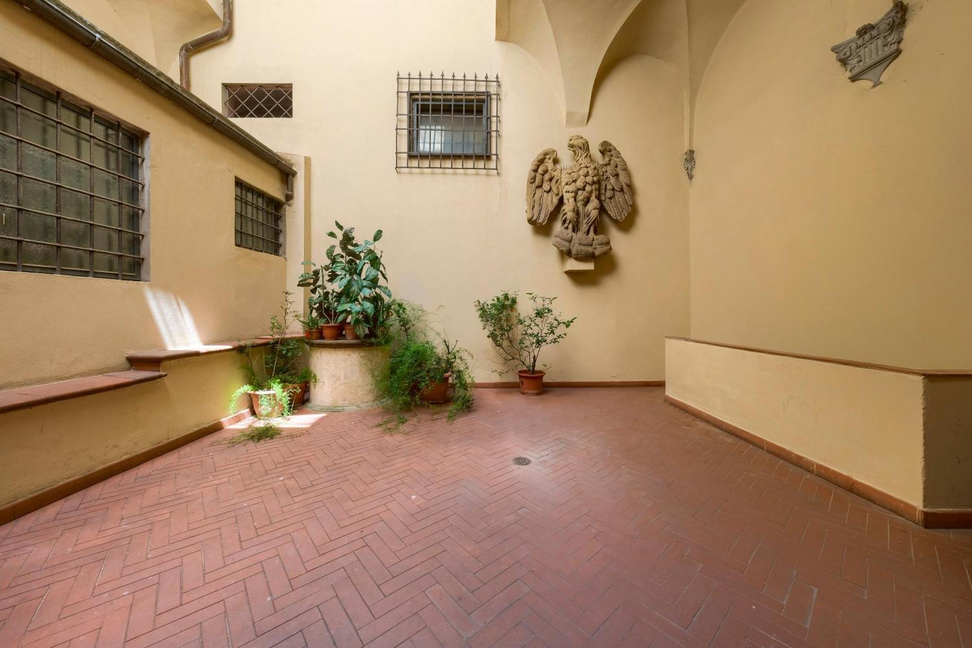 La Casa Di Dante Alighieri Apartamento Florença Exterior foto