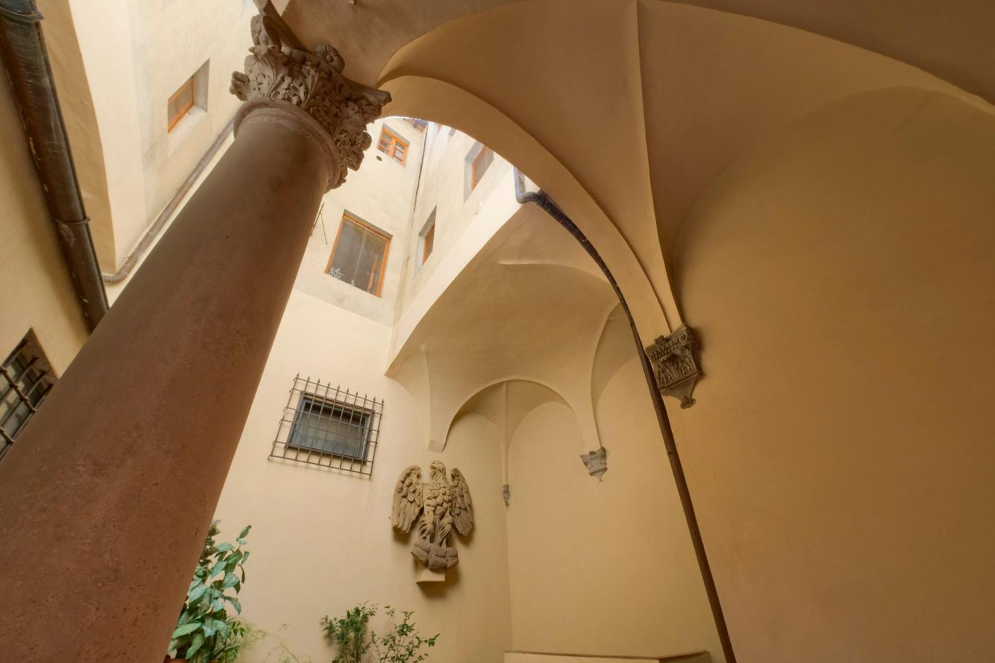 La Casa Di Dante Alighieri Apartamento Florença Exterior foto